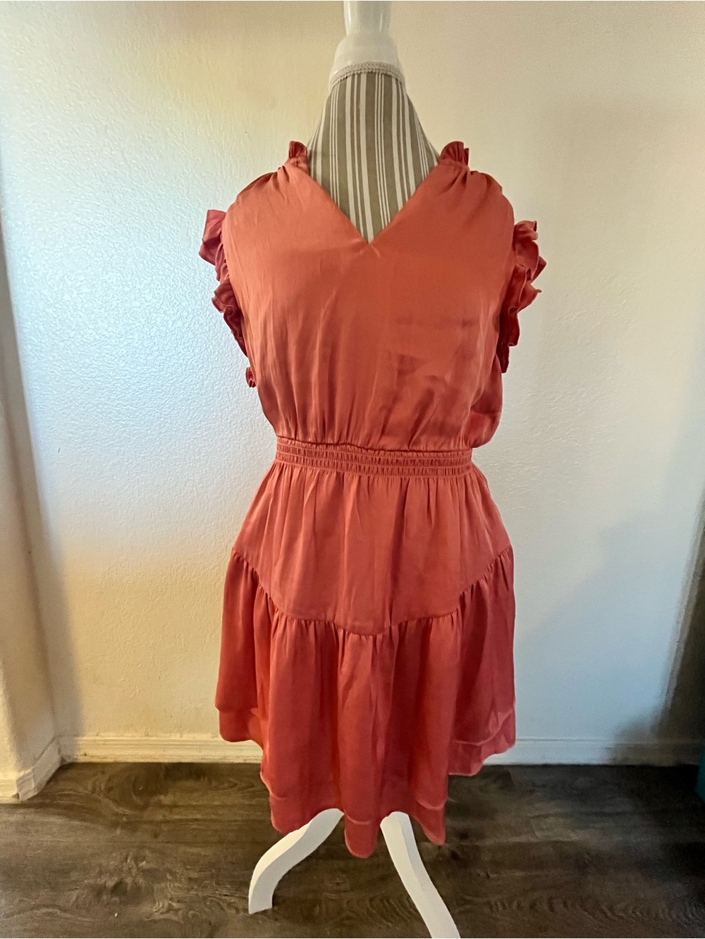 Steve Madden Ruched Waist Rust-Pink V-Neck Ruffle Mini Dress New w/Tags medium
